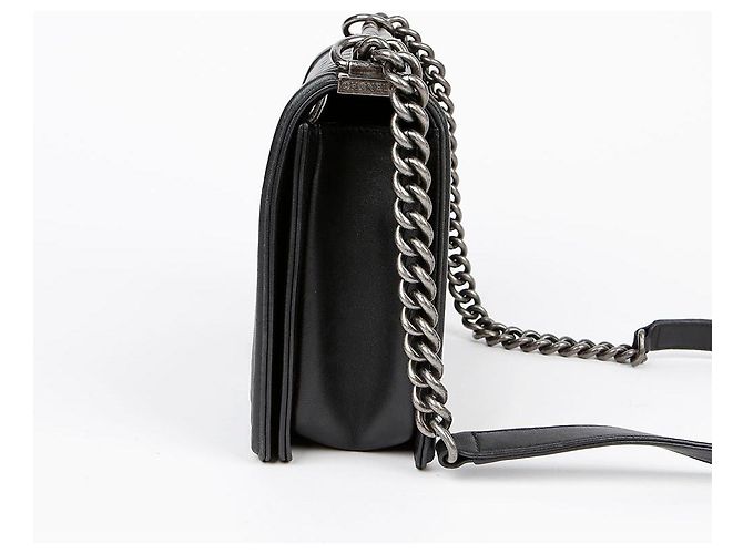 Boy Chanel Borsa a tracolla grande per ragazzo Nero - vista 6