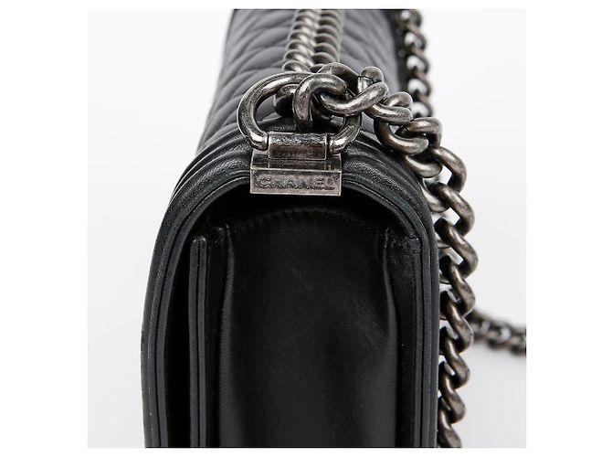 Boy Chanel Borsa a tracolla grande per ragazzo Nero - vista 7