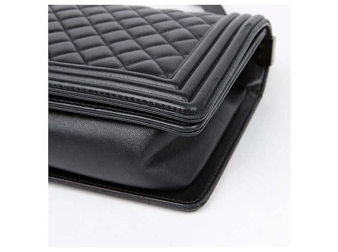 Boy Chanel Borsa a tracolla grande per ragazzo Nero - vista 9