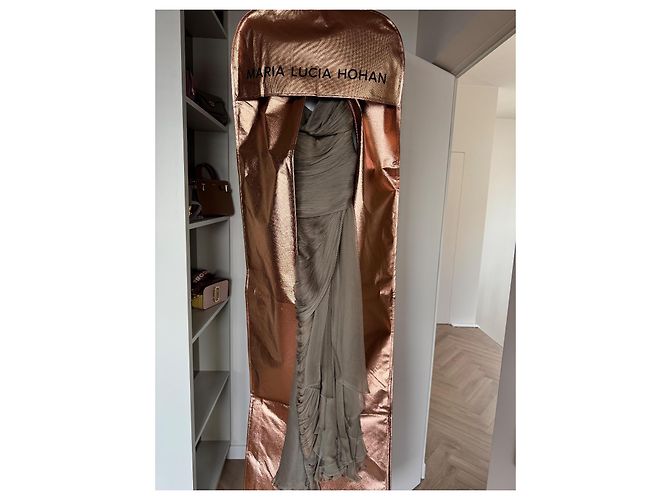 Autre Marque Vestido midi de seda Heidi Maria Lucia Hohan Gris Verde oliva - vista 2