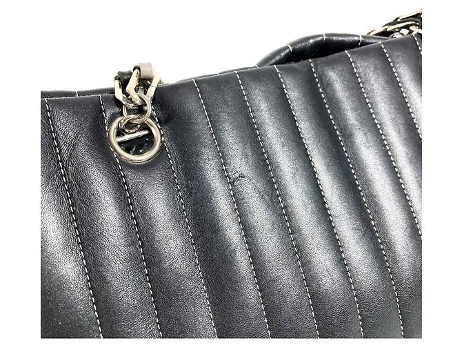 Bolsa Tote Mademoiselle com corrente dupla e logo CC Coco da Chanel Preto - vista 10