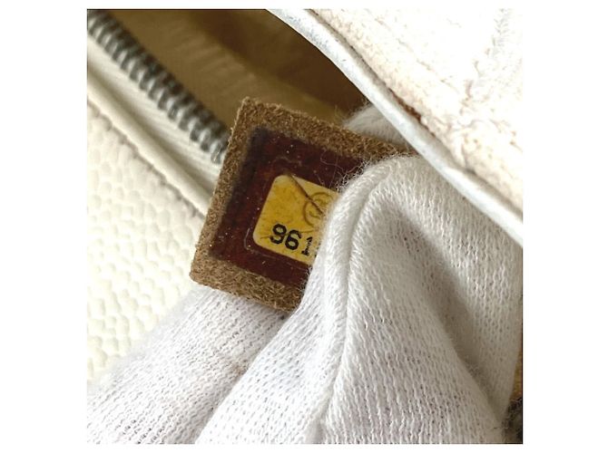Borsa tote Reissue matelassé di Chanel Bianco - vista 17