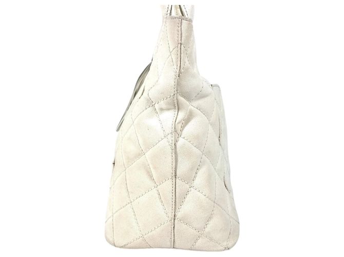 Borsa tote Reissue matelassé di Chanel Bianco - vista 3