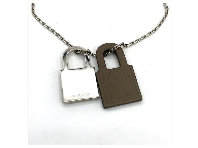 Collar Hermès O'KELLY PENDANT PM Castaño Gris pardo - vista 5