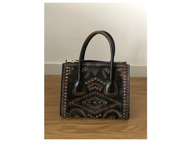 Prada Tasche aus braunem Leder. Vintage Ebano Vitello. - Ansicht 8