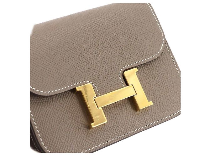 Billetera bifold slim Hermès Constance Gris pardo - vista 9