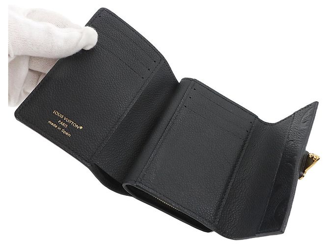 Metis Compact Tri-Fold Geldbörse aus Monogram Empreinte von Louis Vuitton Schwarz - Ansicht 6