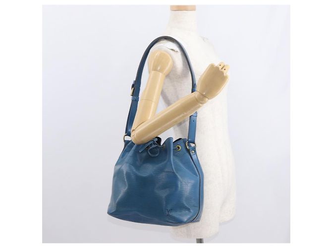 Noe LOUIS VUITTON Borsa a Spalla Petit Noé Epi Blu M44105 LV Auth 160554 - vista 20