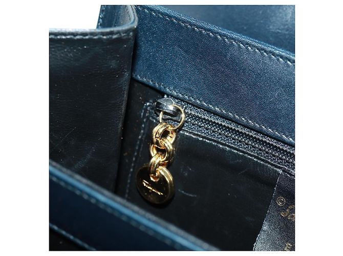 Borsa a mano in pelle Gancini Salvatore Ferragamo 2 in 1 Nero Oro Auth 160846 - vista 27