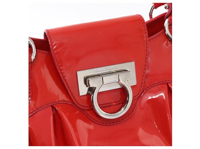 Borsa a Mano Gancini Salvatore Ferragamo Smalto Rosso Argento Auth 161440 - vista 17