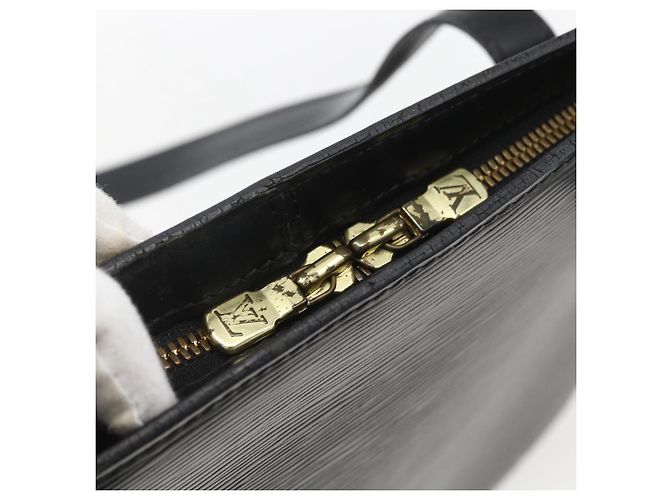 LOUIS VUITTON Borsa a Spalla Epi Lussac Nera M52282 LV Auth 161758 Nero - vista 10
