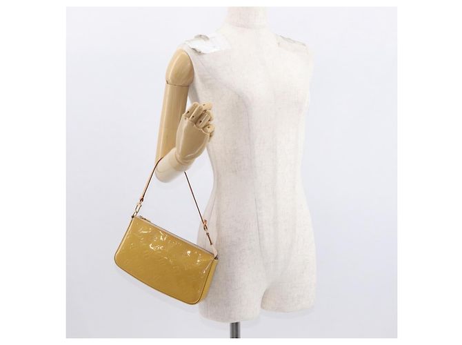 LOUIS VUITTON Pochette Accessori Vernis Borsa Accessorio Citrin LV Auth 161520 D'oro - vista 21