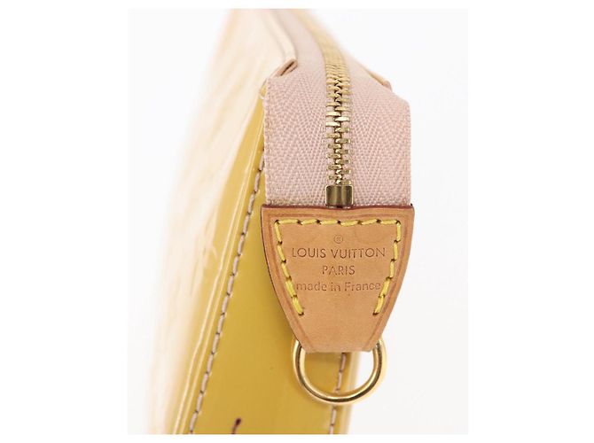 LOUIS VUITTON Pochette Accessoires Vernis Pouch Beige M90072 LV Auth hk3245 - vista 8