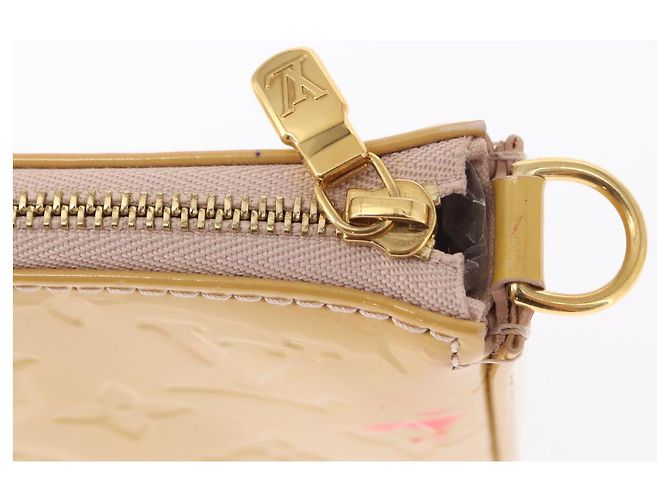 LOUIS VUITTON Pochette Accessoires Vernis Pouch Beige M90072 LV Auth hk3245 - vista 9