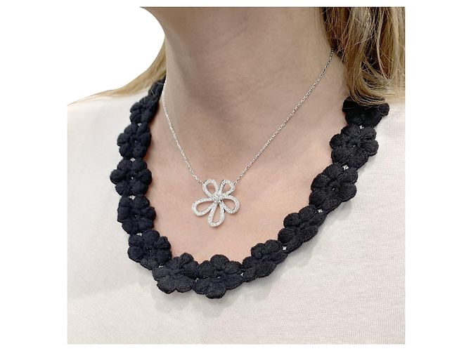 Collana Van Cleef & Arpels, "Flowerlace", oro bianco, diamanti. - vista 7