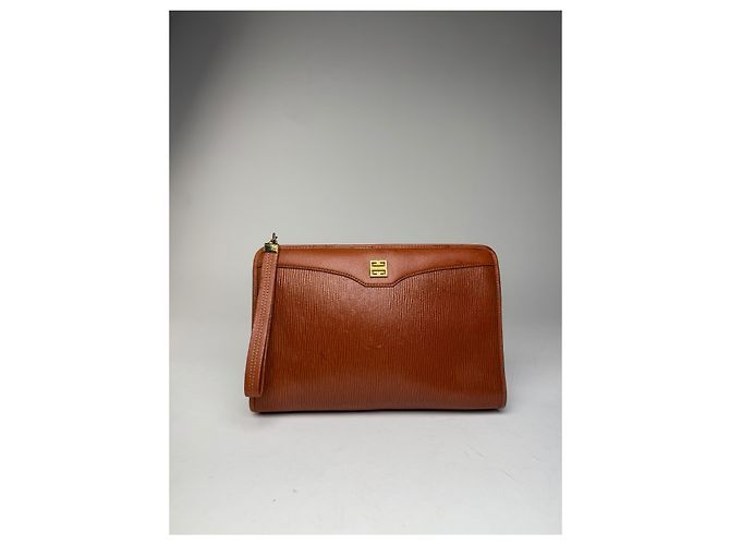 Clutch in pelle vintage Givenchy marrone Arancione - vista 6