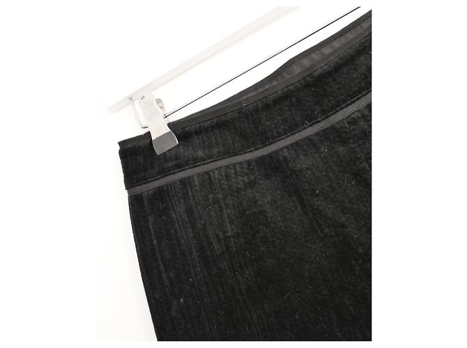 Pantalones Pedal Pushers de Terciopelo Texturizado Negro Chanel Otoño 2012 - vista 2