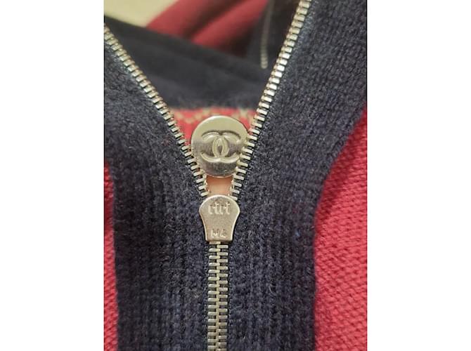 Chanel Kapuzenpulli aus Kaschmir Größe 36 - Ansicht 4