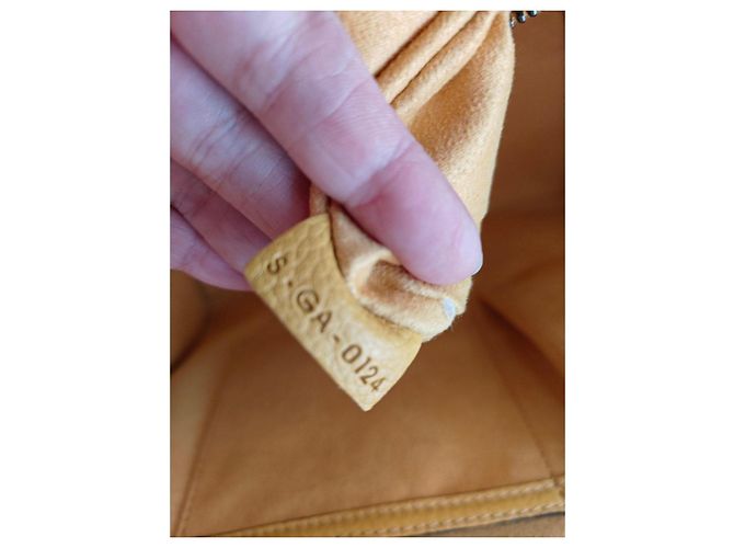 Céline Borsa a Mano Celine Luggage in Pelle Gialla Giallo - vista 12