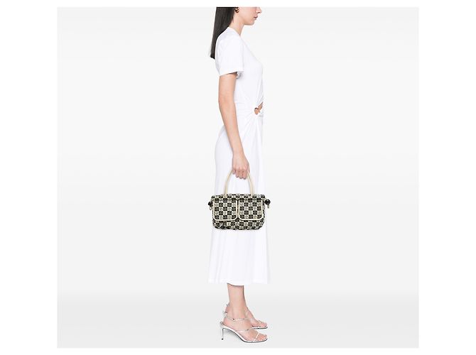 Chanel Braune Camellia Canvas Coco Ball Tasche Beige - Ansicht 7