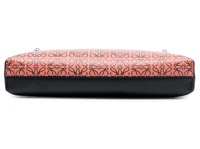 LOEWE Borsa Missy in pelle Anagram Repeat arancione piccola - vista 3