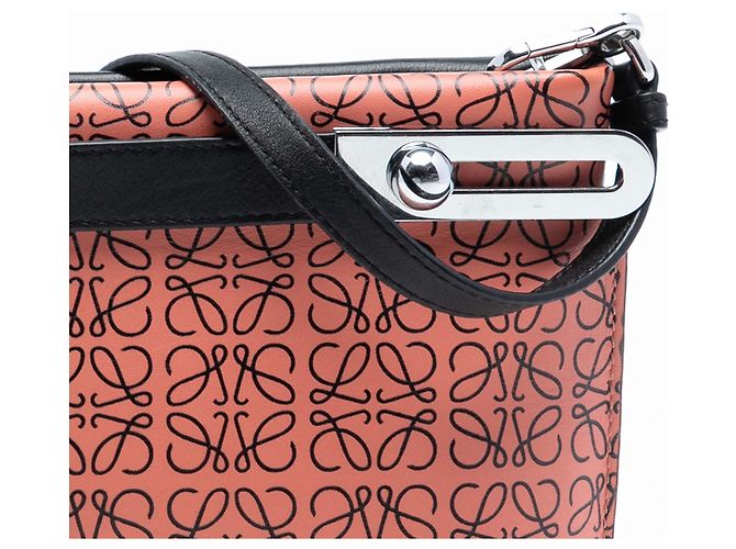 LOEWE Borsa Missy in pelle Anagram Repeat arancione piccola - vista 6