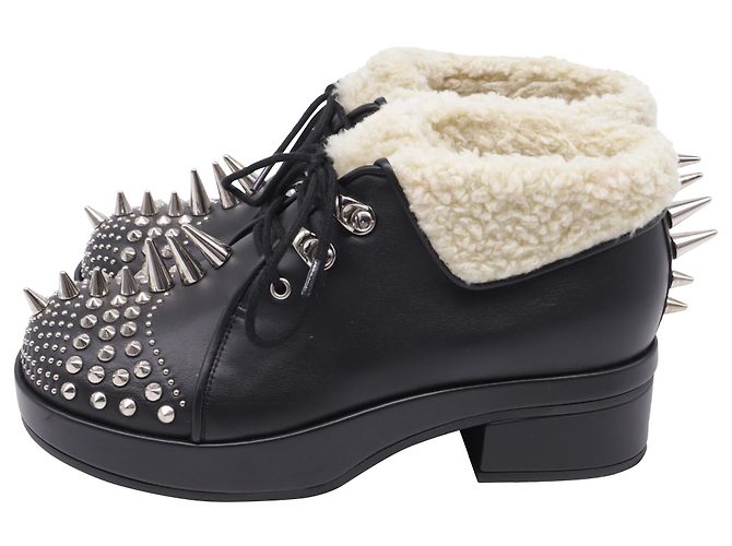 Botines Gucci Harlem Spike de cuero negro con forro de shearling - vista 4