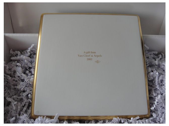 Van Cleef & Arpels Vide poche de collection en porcelaine Bordeaux - vue 3