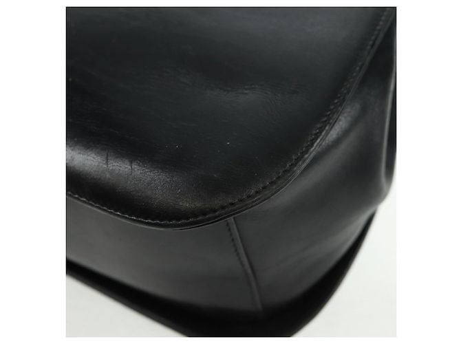 Borsa a Spalla Gancini in Pelle Nera e Oro Salvatore Ferragamo Auth 160020 Nero D'oro - vista 16