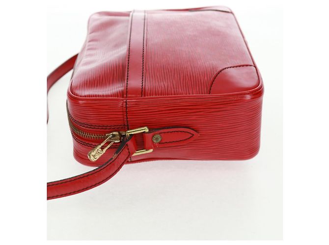LOUIS VUITTON Borsa a Spalla Epi Trocadero 27 Rossa M52317 LV Auth 161285 Rosso - vista 3