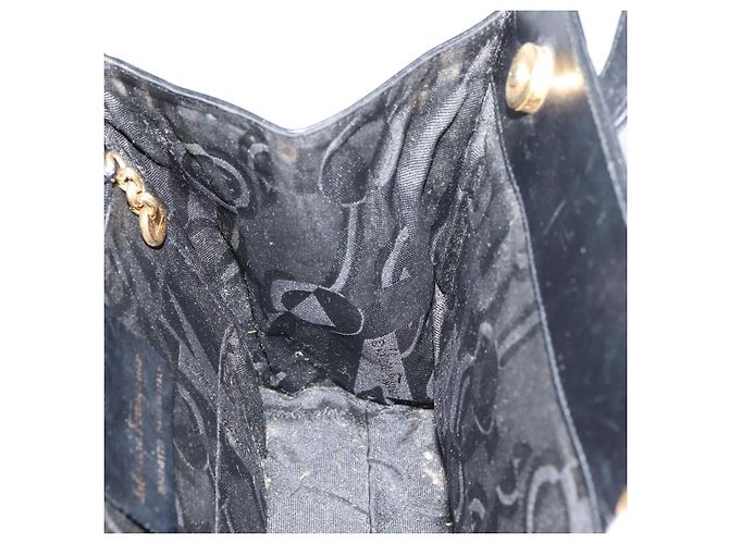 Borsa a mano Vala in pelle 2 in 1 nera e oro Auth 161693 di Salvatore Ferragamo Nero D'oro - vista 19
