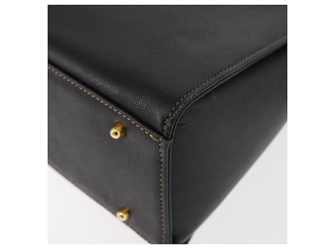 VALENTINO Borsa a mano in pelle nera e oro Auth hk3312 Nero D'oro - vista 17