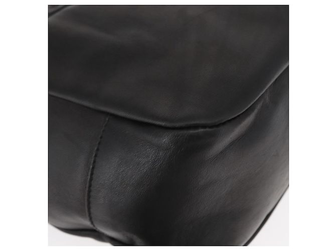 Borsa a Spalla Gancini in Pelle Nera e Oro Salvatore Ferragamo Auth hk3306 Nero D'oro - vista 9