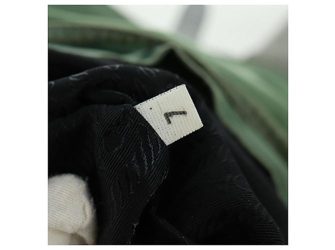 PRADA Rucksack aus Nylon Silber Hellgrün Auth 161541 - Ansicht 12