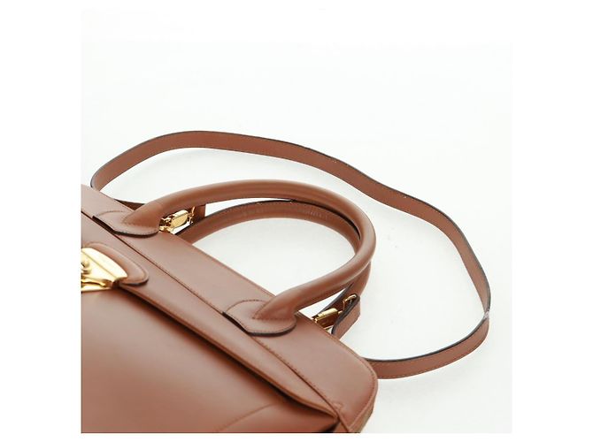 Borsa a mano in pelle Salvatore Ferragamo 2 in 1 marrone oro Auth 159378 - vista 15