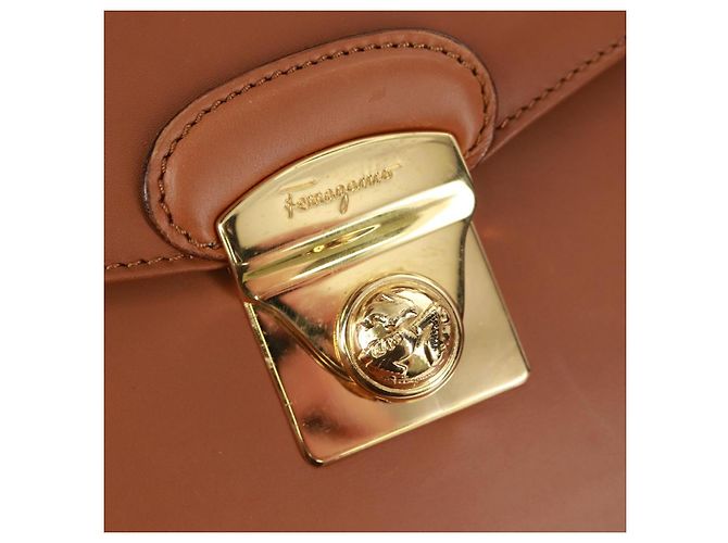 Borsa a mano in pelle Salvatore Ferragamo 2 in 1 marrone oro Auth 159378 - vista 21