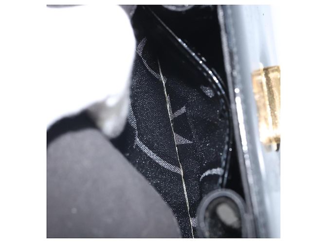 Borsa a spalla Gancini Salvatore Ferragamo in pelle verniciata nera e oro Auth 162253 - vista 20