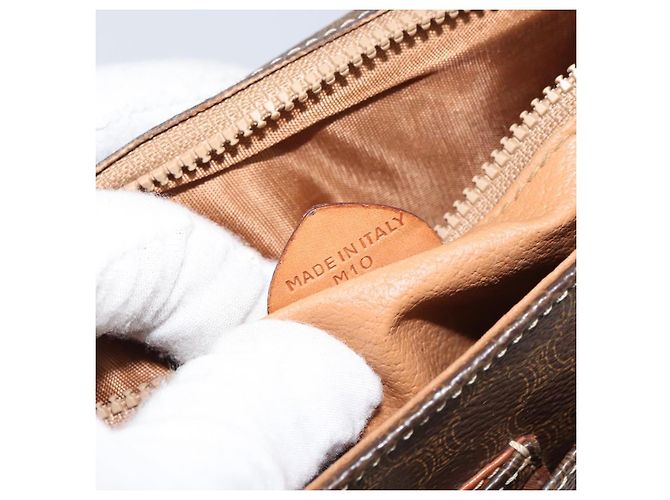 Céline Borsa a Spalla in Tela Macadam CELINE in Pelle PVC Marrone Oro Auth 161212 D'oro - vista 12