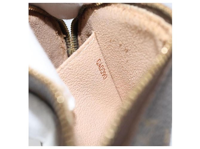 LOUIS VUITTON Pochette Cosmetica Monogram PM Pouch M43998 LV Auth 160955 Monogramma - vista 12