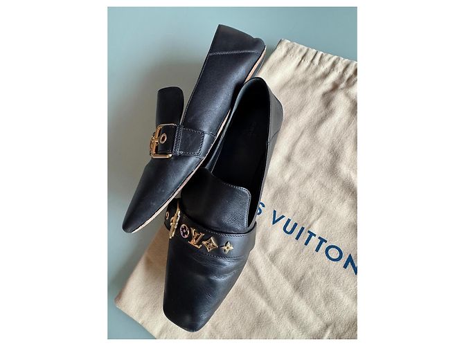 Louis Vuitton Damenschuhe mit goldener Schnalle Schwarz - Ansicht 11