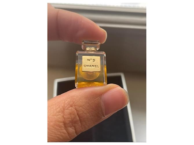 Coco Crush Chanel numero 5 Gold hardware - vista 3