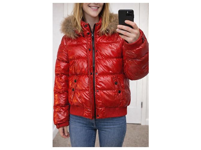 Giacca Piumino Rossa Lucida Moncler con Cappuccio e Pelliccia Rosso - vista 6