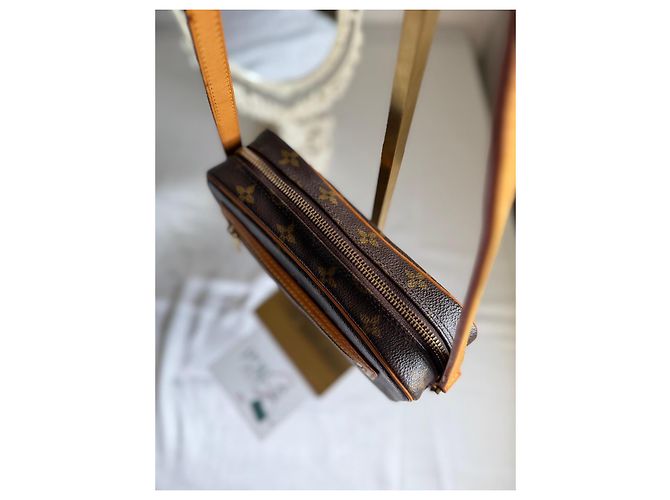 Borsa a spalla Pochette Cité in tela Monogram Louis Vuitton - vista 18