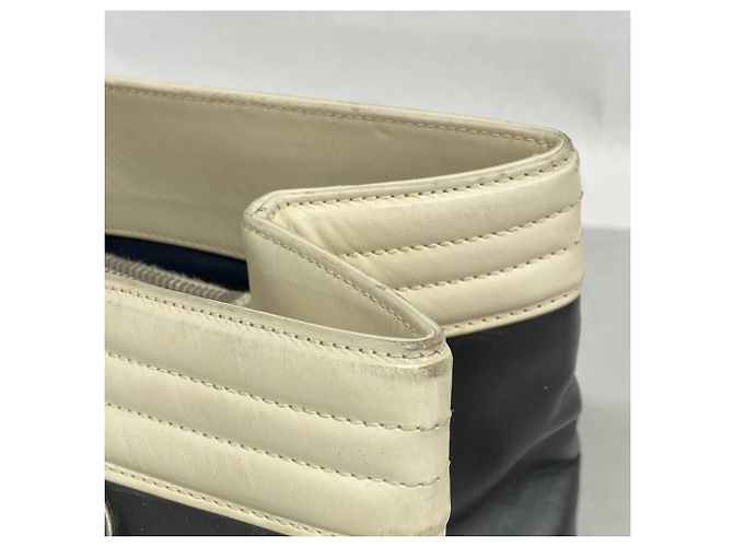 Chanel Boy Leder Tote Tasche Schwarz Weiß - Ansicht 7