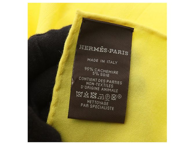 Bufanda Hermès Carré 115 Hebilla Moderna Amarillo - vista 4