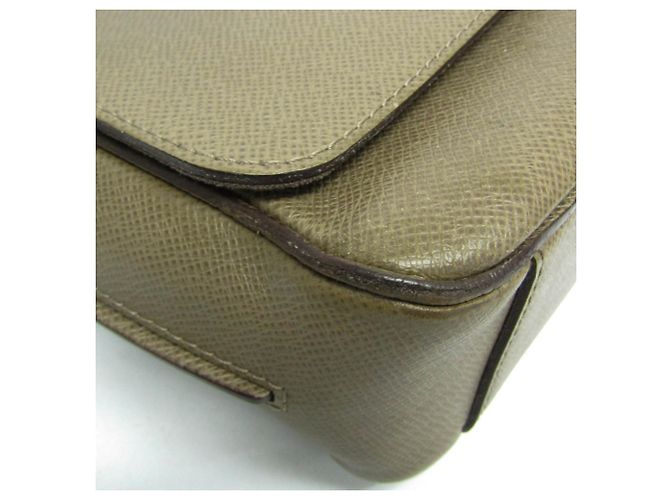 Borsa a Spalla da Uomo Louis Vuitton Taiga Roman PM M32700 Beige - vista 7