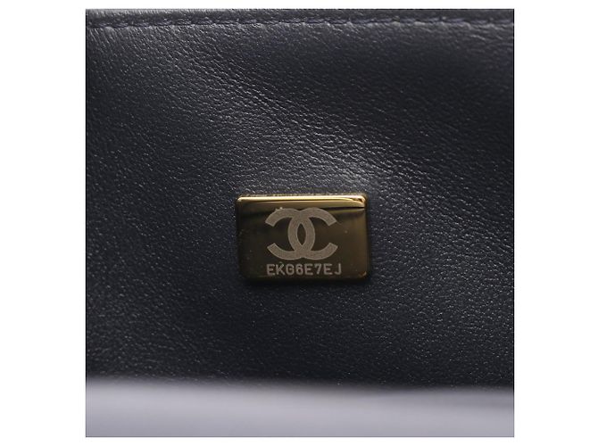 Sac à épaule Chanel Boy en cuir bleu marine - vue 5