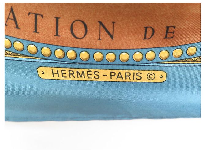 Hermès VINTAGE HERMES TUCH PFERDEPRÄSENTATION 1. AUSGABE QUADRAT 90 TUCH 580 Blau - Ansicht 7