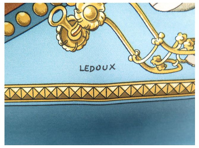 Hermès VINTAGE HERMES TUCH PFERDEPRÄSENTATION 1. AUSGABE QUADRAT 90 TUCH 580 Blau - Ansicht 8