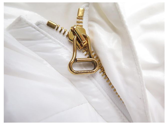 NUEVO ABRIGO PUFFER CON CAPUCHA LOUIS VUITTON 38 M 1AC4JE Blanco - vista 19